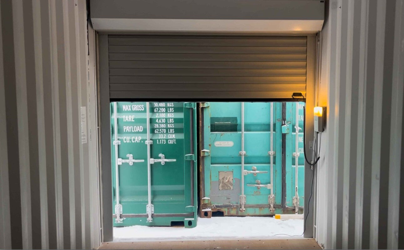 Contenitore 20 piedi High Cube con porte avvolgibili