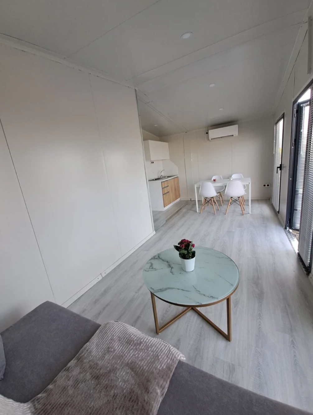 Bungalow Arredato – Chalet con Giardino 28 m²