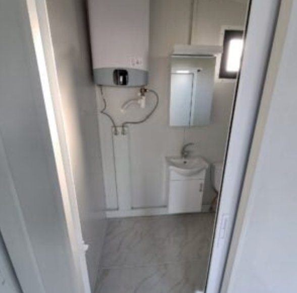 Bungalow Arredato – Chalet con Giardino 28 m²