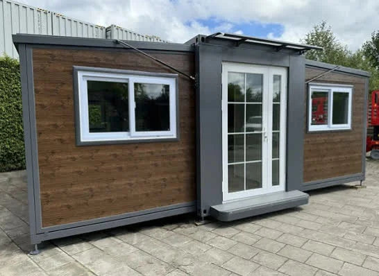 Contenitore Mobile Tiny House 2024 – 2 Camere da Letto e Cucina
