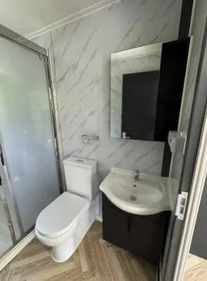 Contenitore Mobile Tiny House 2024 – 2 Camere da Letto e Cucina