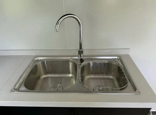 Contenitore Mobile Tiny House 2024 – 2 Camere da Letto e Cucina