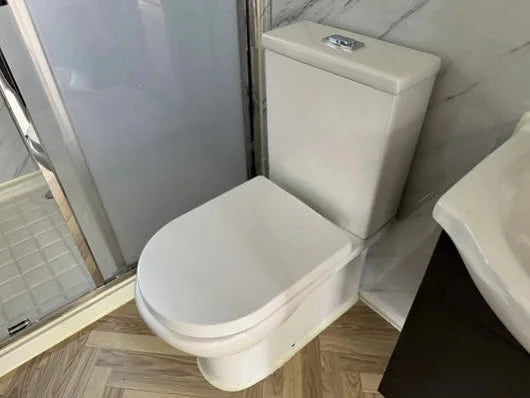 Contenitore Mobile Tiny House 2024 – 2 Camere da Letto e Cucina