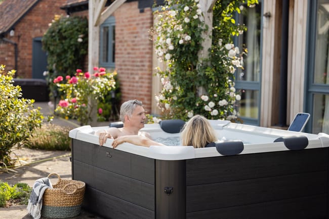 Spa rigida fuori terra quadrata Frame Oslo – 1,6 × 1,6 × 0,65 m