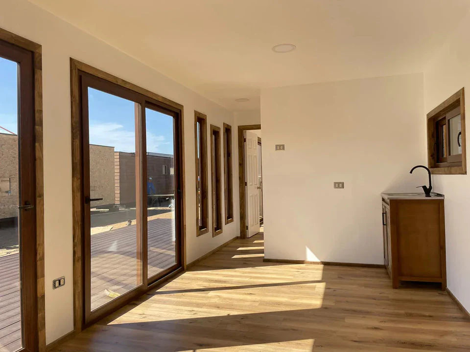 Casa Modulare Leyton – 30 m² (10 × 3 m, 2 Camere da Letto)